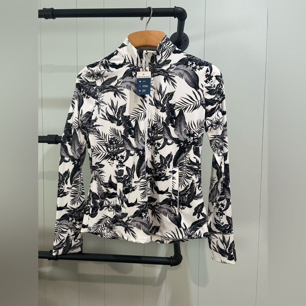 Tommy Bahama Active Long Sleeve Full Zip Top / Jacket UPF 50 NWT